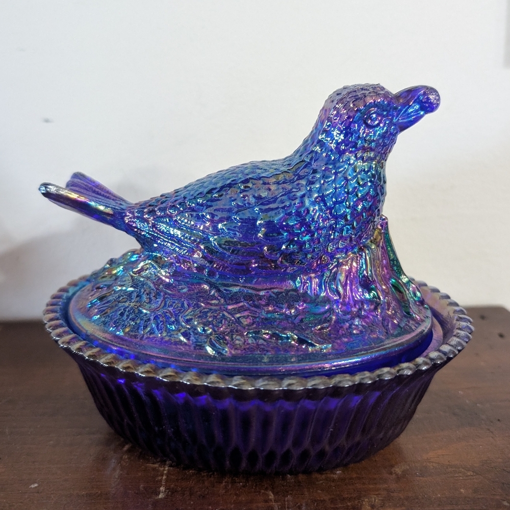 Vintage Iridescent Purple Carnival Glass Bird on Nest Candy Dish Amethyst MCM